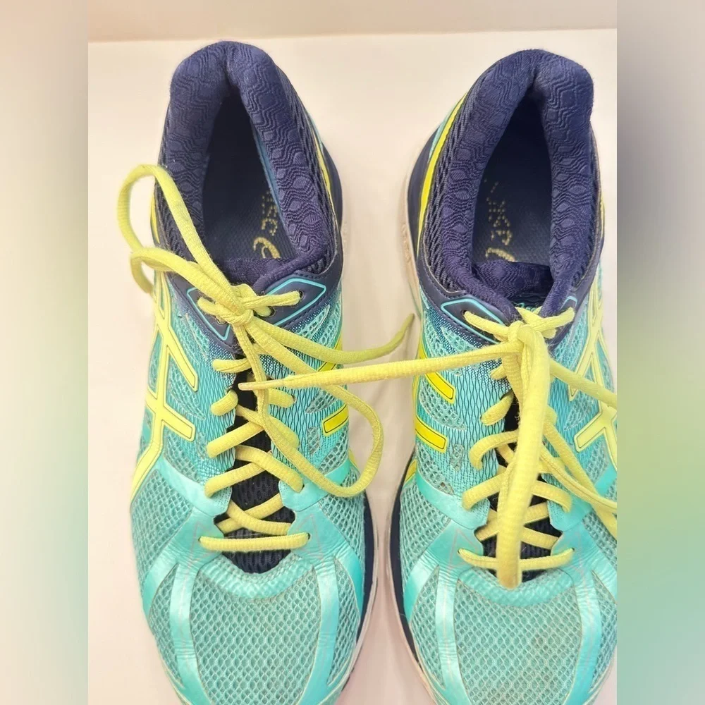 ASICS Women GEL-Cumulus 17 2A 5.5AA Running Shoe Mint/Yellow/Navy